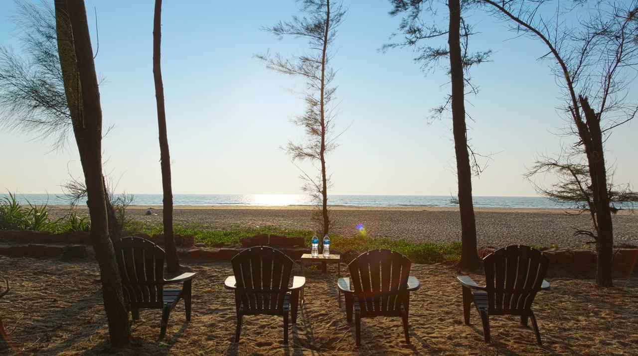 Blue Ocean Sands - On The Beach Kumta Ngoại thất bức ảnh