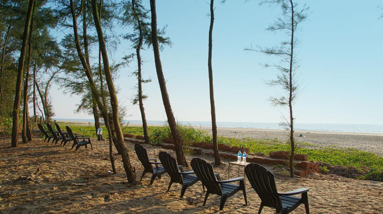 Blue Ocean Sands - On The Beach Kumta Ngoại thất bức ảnh