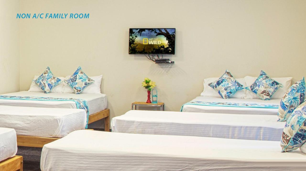 Blue Ocean Sands - On The Beach Kumta Ngoại thất bức ảnh